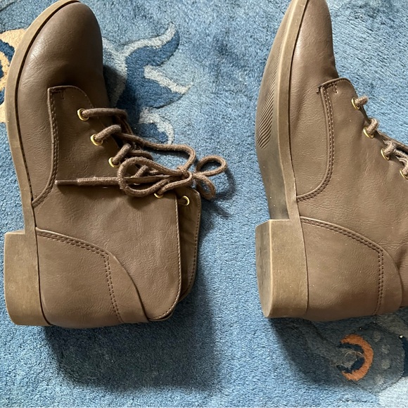 Candies Gray lace up shoes low boots - Picture 5 of 6